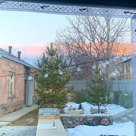 Zove Rural Cottage With Garden Views K'arashamb Dış mekan fotoğraf