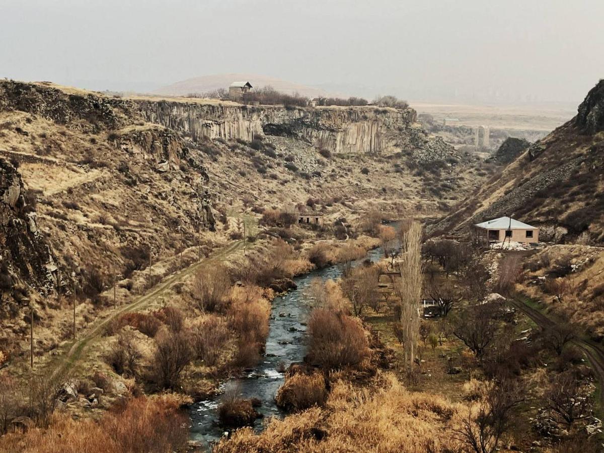 Zove Rural Cottage With Garden Views K'arashamb Dış mekan fotoğraf