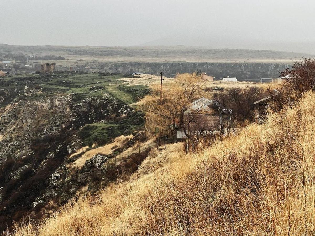 Zove Rural Cottage With Garden Views K'arashamb Dış mekan fotoğraf