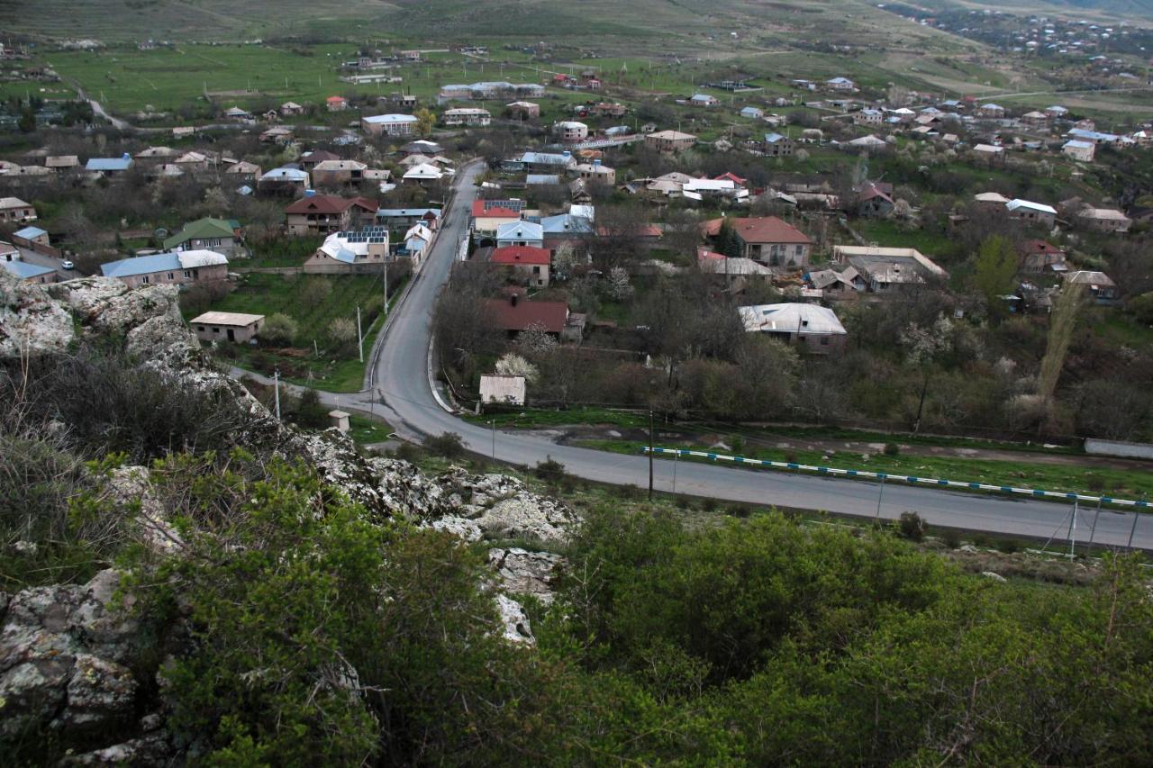 Zove Rural Cottage With Garden Views K'arashamb Dış mekan fotoğraf