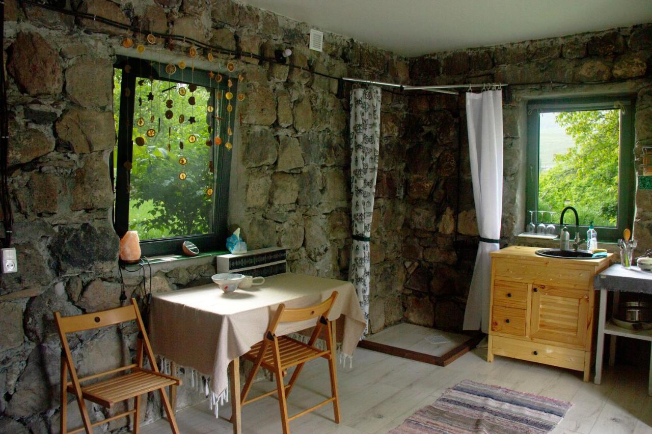 Zove Rural Cottage With Garden Views K'arashamb Dış mekan fotoğraf