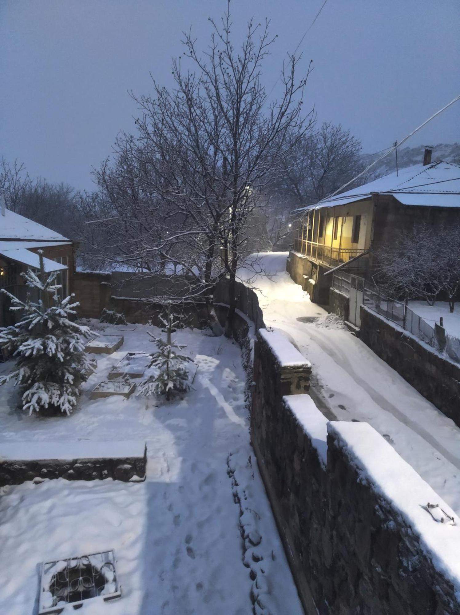 Zove Rural Cottage With Garden Views K'arashamb Dış mekan fotoğraf