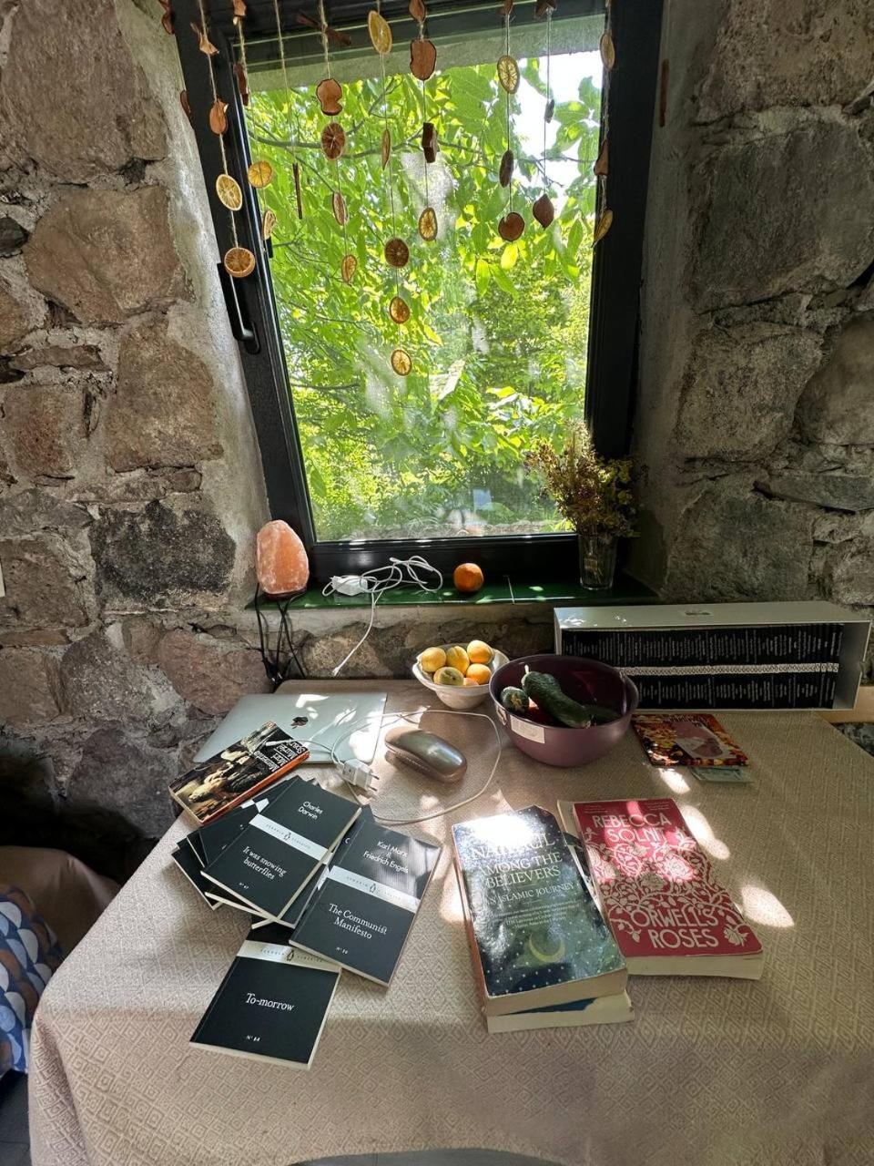 Zove Rural Cottage With Garden Views K'arashamb Dış mekan fotoğraf